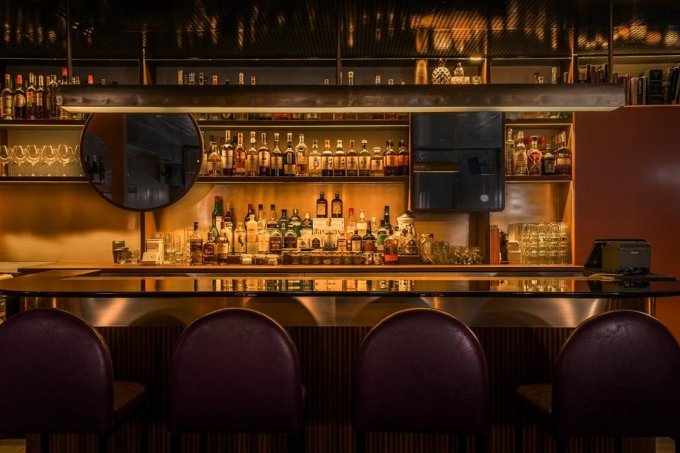 8 Best Bars in Singapore