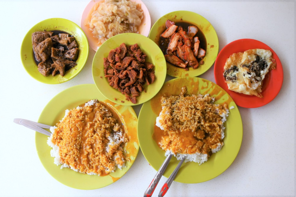 Beo Crescent Curry Rice