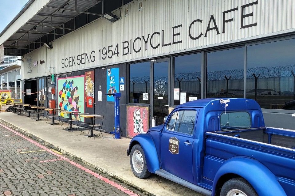 Soek Seng 1954 Bicycle Cafè