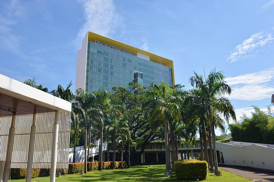 DoubleTree by Hilton Jakarta - Diponegoro