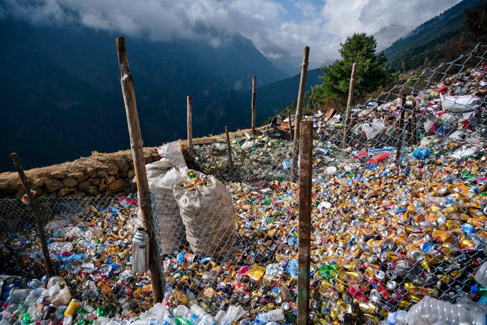 Everest Trash