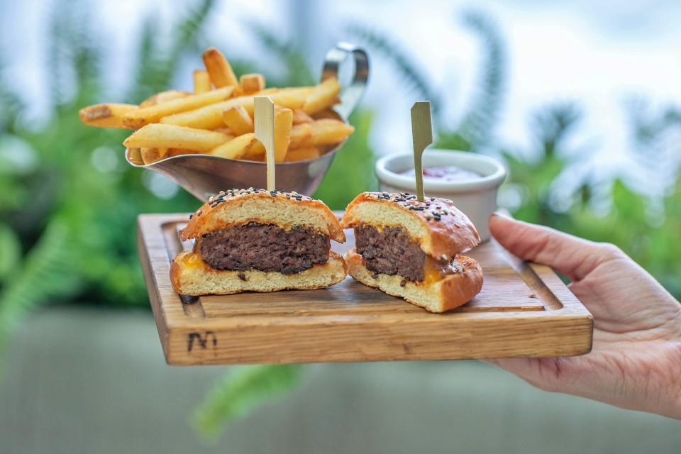 Cheesy Burger Sliders