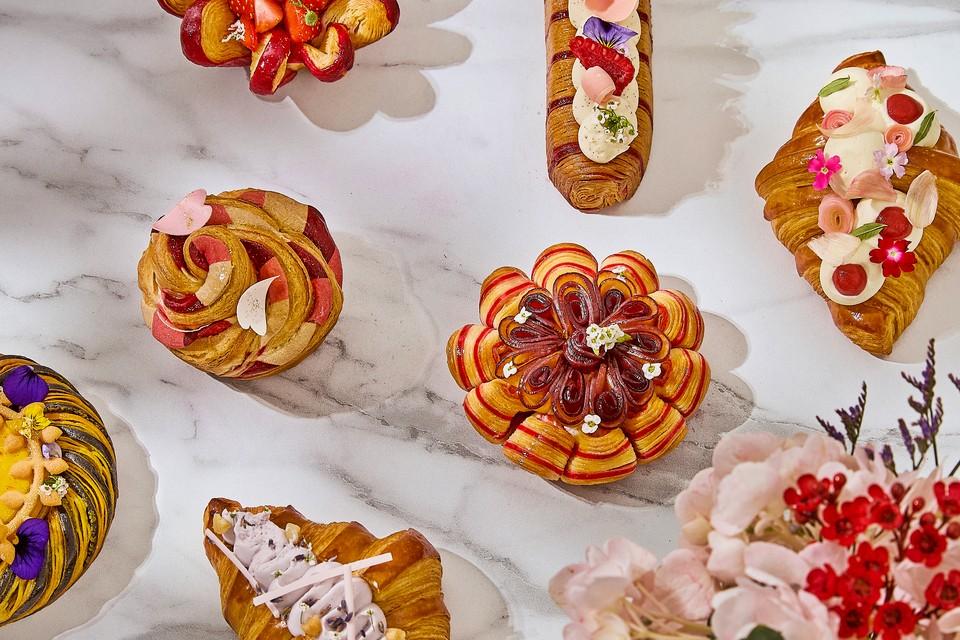 La Haute Croissanterie blossoms