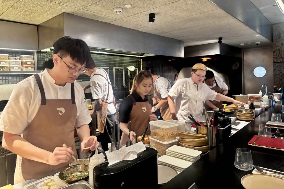 Expat Reporter Rebecca Assice Delighted by One Prawn's $100 Tasting Menu