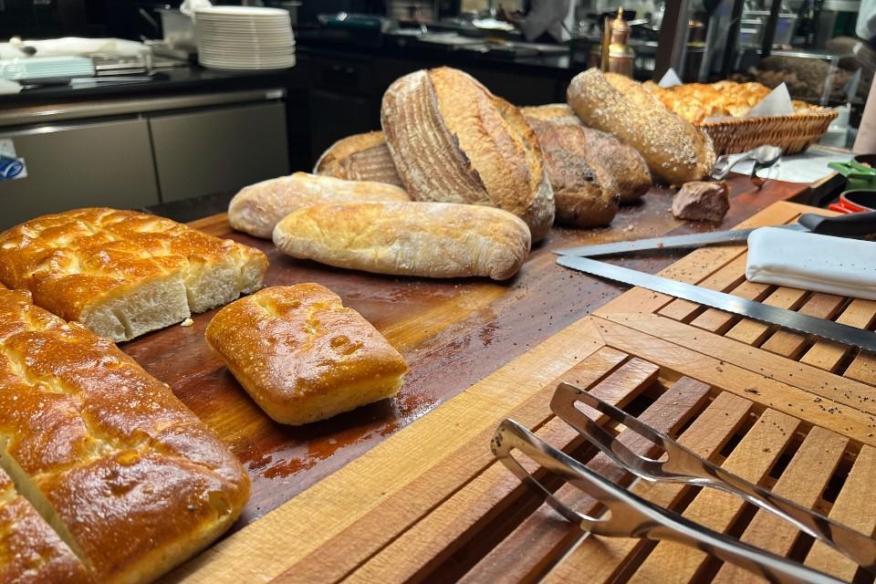 Expat Reporter Sylvia Fernandes Explores the Refreshed Set Lunch at Pete’s Place Grand Hyatt