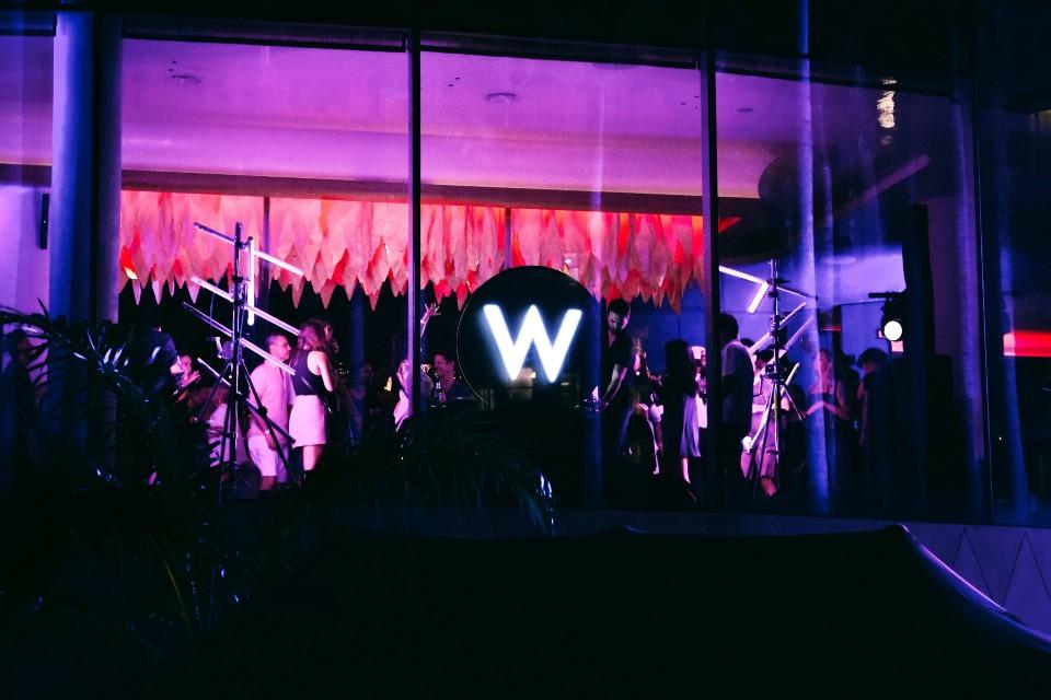 WOOBAR
