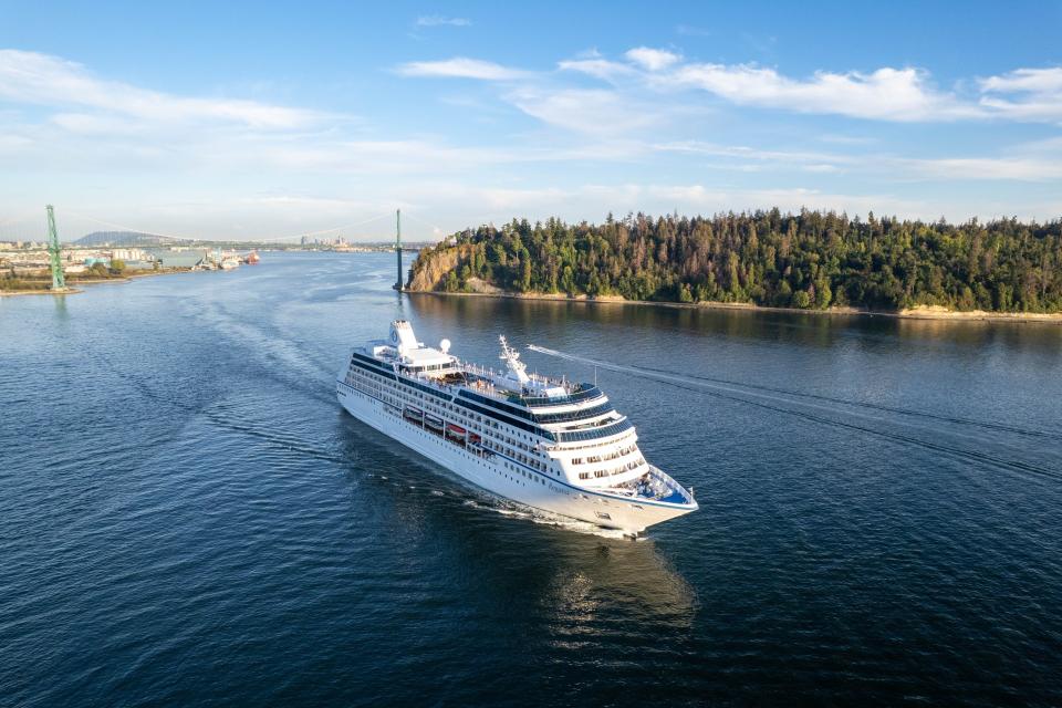 Oceania Cruises at Regatta Vancouver