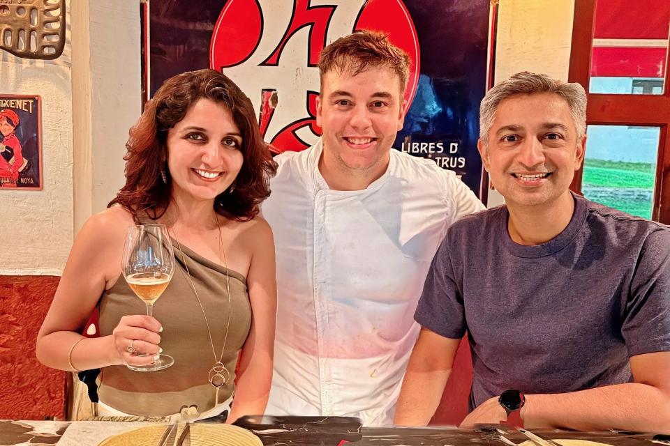 Harnoor visits esquina