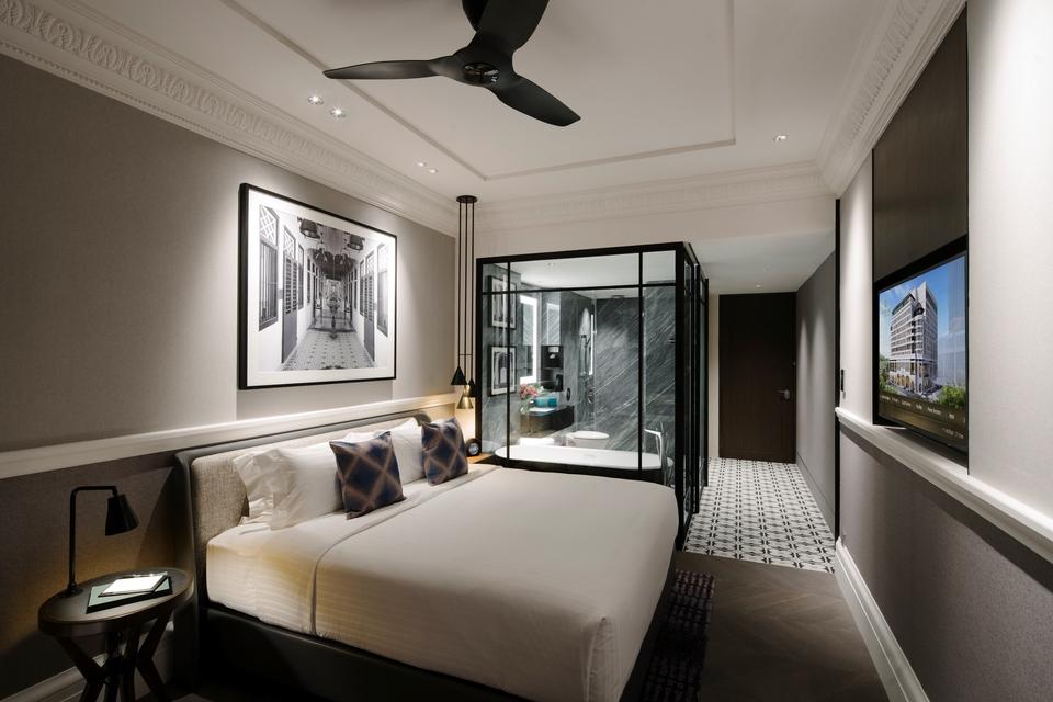 A Valentine's Day Getaway at Grand Park City Hall 