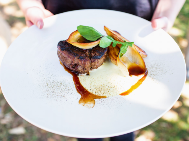 Rickys River Bar & Restaurant