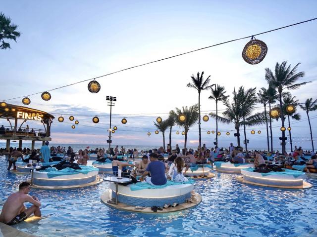 Finns Beach Club