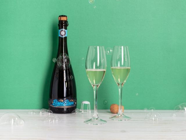 Vinomofo