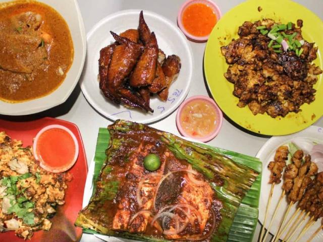 Chomp Chomp Food Centre