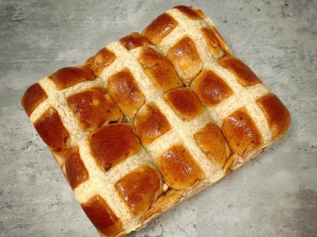 La Levain Original Hot Cross Buns