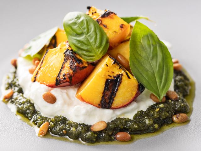 Peach & Burrata
