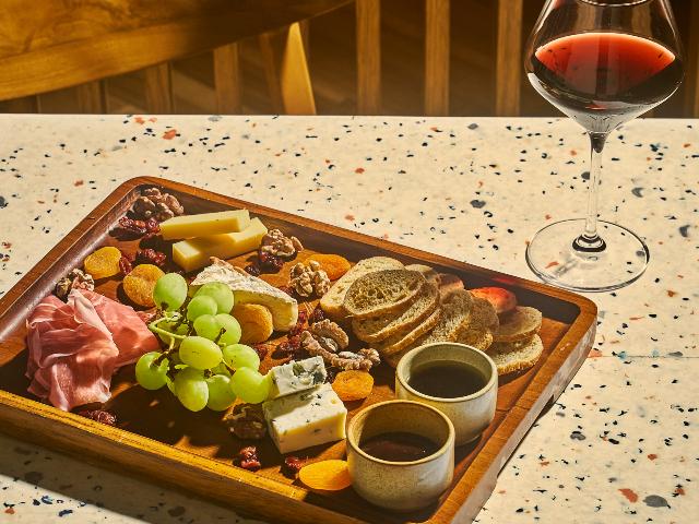 Little Farms Table & Bistro - Tanglin