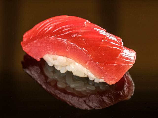Sushi Kawasemi