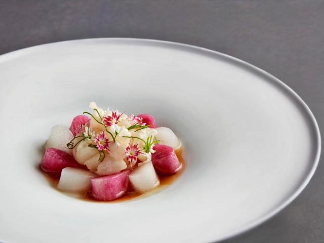 Akuna Restaurant
