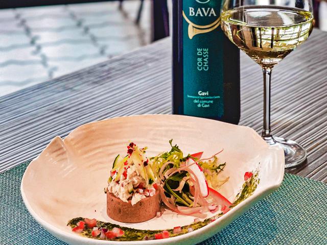 Insalata Di Granchio _ Misticanza, paired with Bava Cor De Chasse Gavi D.O.C.G. Del Comune Di Gavi 2021
