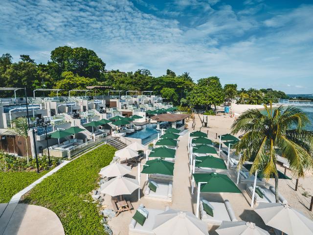 +Twelve Beach Club
