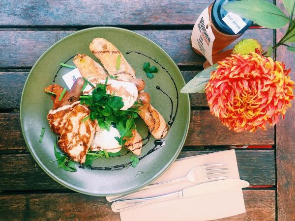 Moore & Moore Cafe