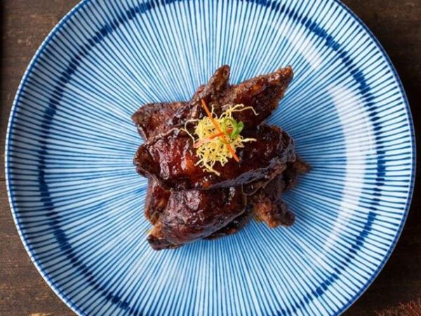 Mott 32 Singapore