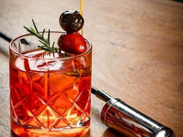 Renku Bar & Lounge