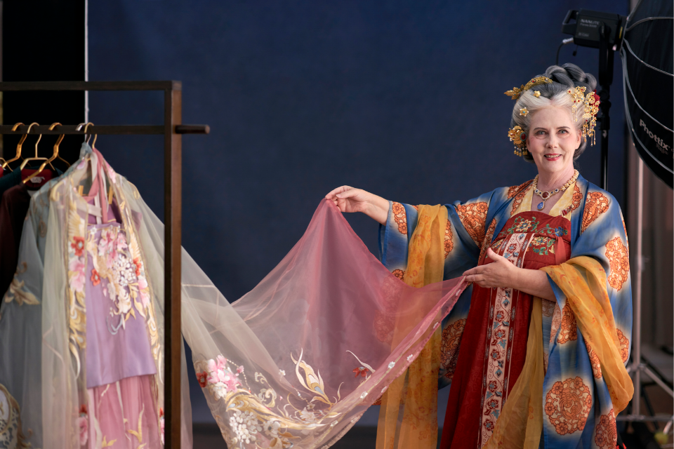 Empress Joanne in Hanfu style with luscious fabrics