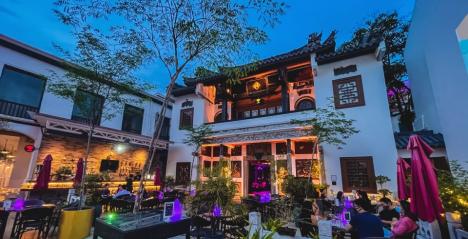 The Riverhouse (Yin Bar)