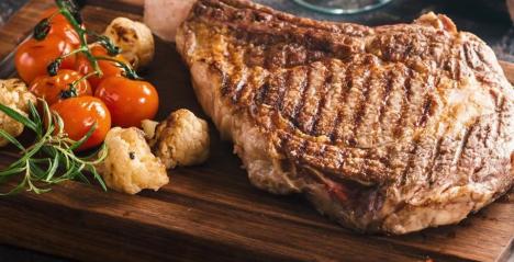 Black Pearl Steakhouse