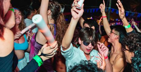 Coastes, Bikini Bar & Sand Bar Band Together for One Massive New Year’s Eve Countdown Beach Party