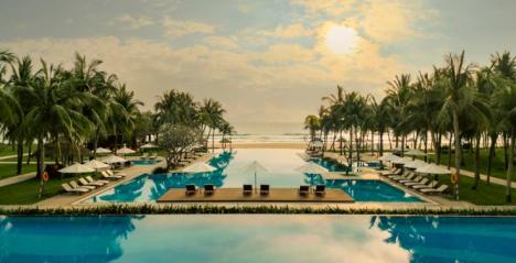 Harnoor Enjoys a Beach Holiday at Danang Marriot Resort & Spa