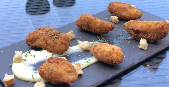 Deep-Fried Frogs Legs