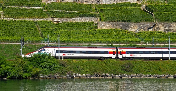 www.SwissTravelSystem.com