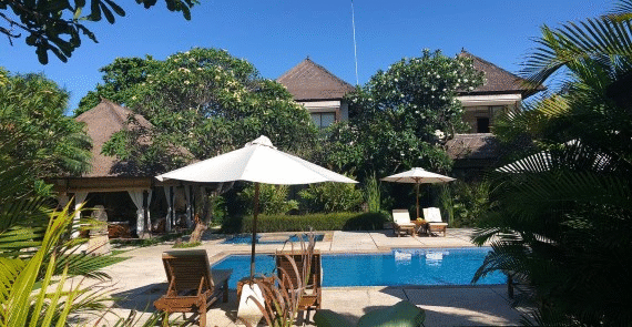 Villa Pantai Karang